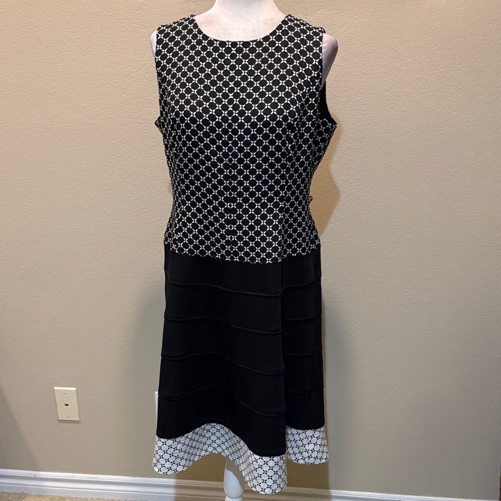 Anne Klein Black and White Patterned Midi Dress-Size-12